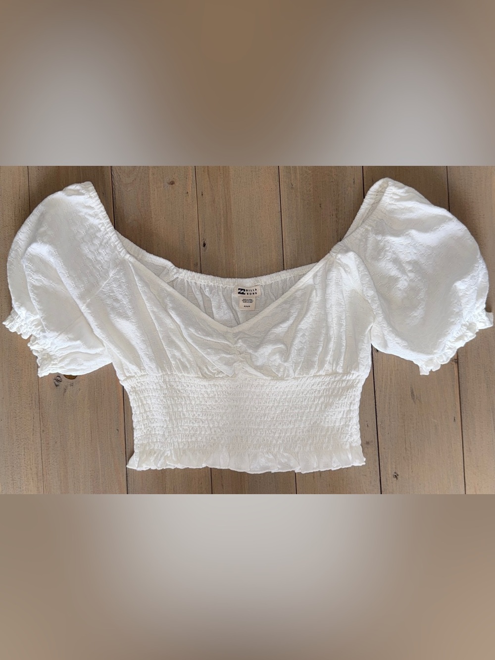 Billabong White Smocked Cropped Top Size Medium